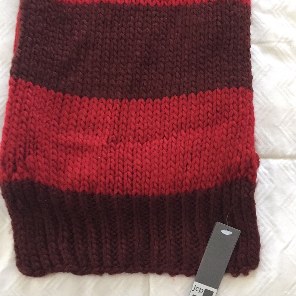 Scarf - Picture 2 of 3